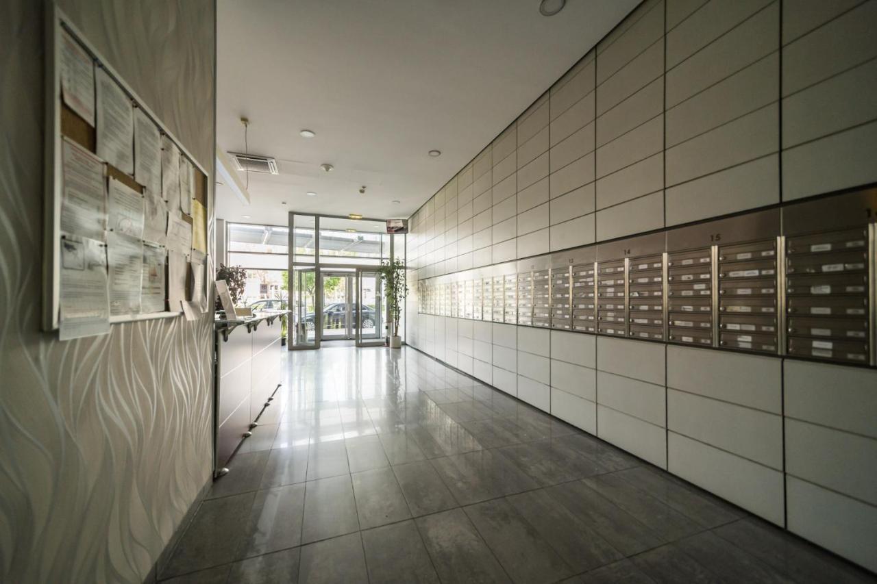 Comfy Condo On The 20Th Floor & Free Parking Bratislava Luaran gambar
